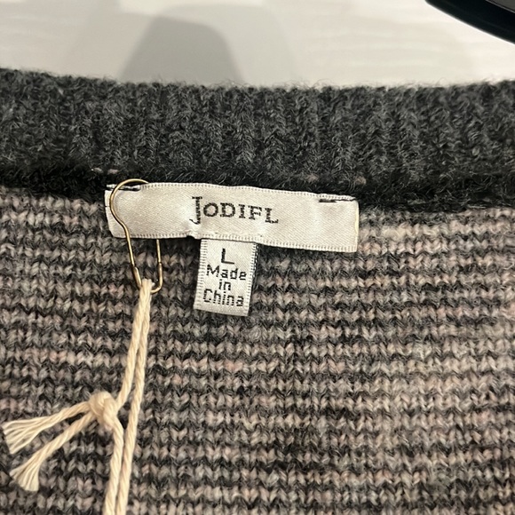 Jodifl sweater. Size large. - Picture 3 of 5